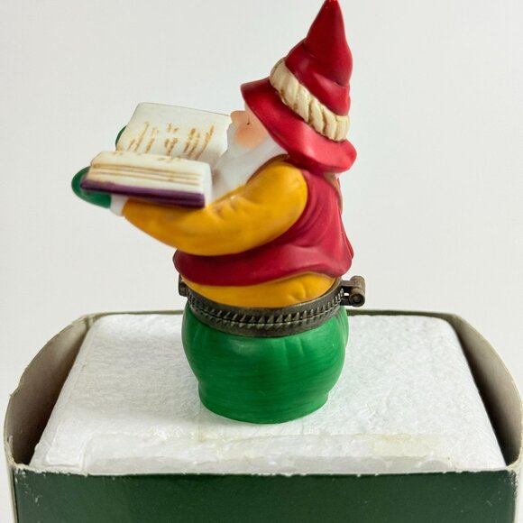 Dept 56 Caroling Elf Trinket Box 57506 Heritage Village Hinged Collectible - Picture 3 of 7